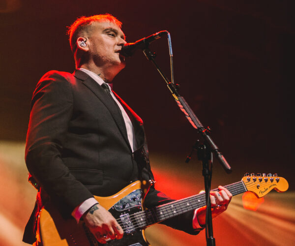 ALKALINE TRIO SELLS OUT HOMETOWN SHOW ON A HISTORIC RUN